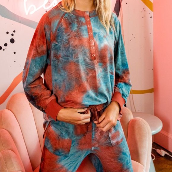 PLUS  tie-dye knit lounge set ★ sweatshirt + joggers ★ sizes 1X, 2X - Picture 5 of 8